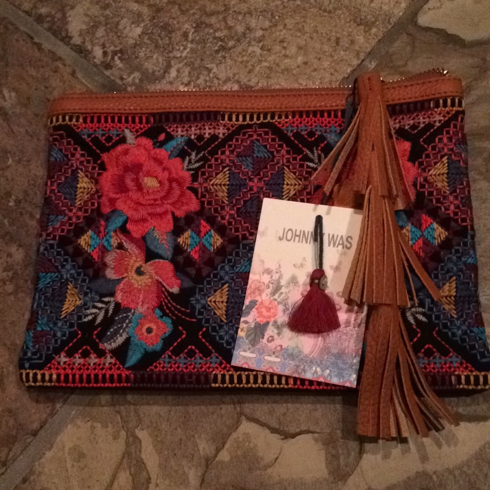 🍃💕NWT Johnny Was Floral Leather Tassel Clutch - Picture 2 of 5